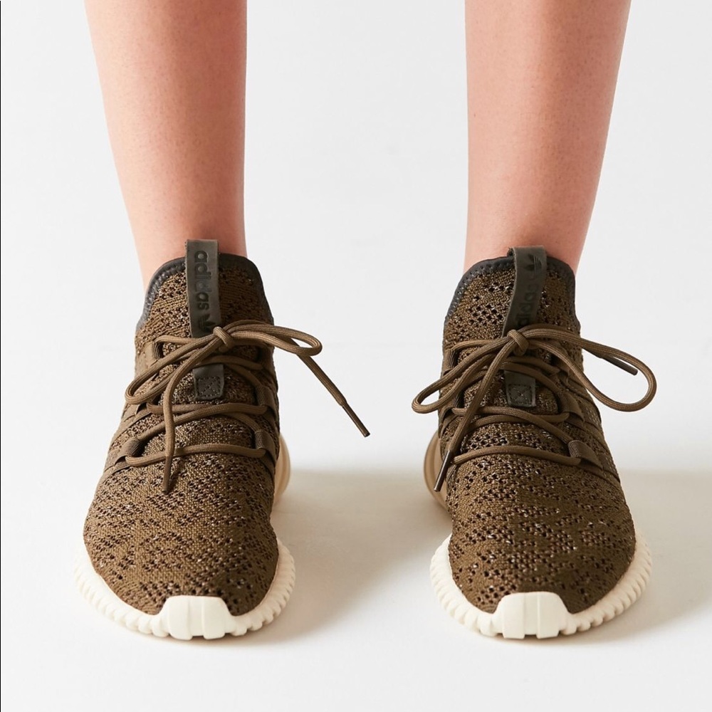 Adidas Originals Tubular Dawn Sneaker